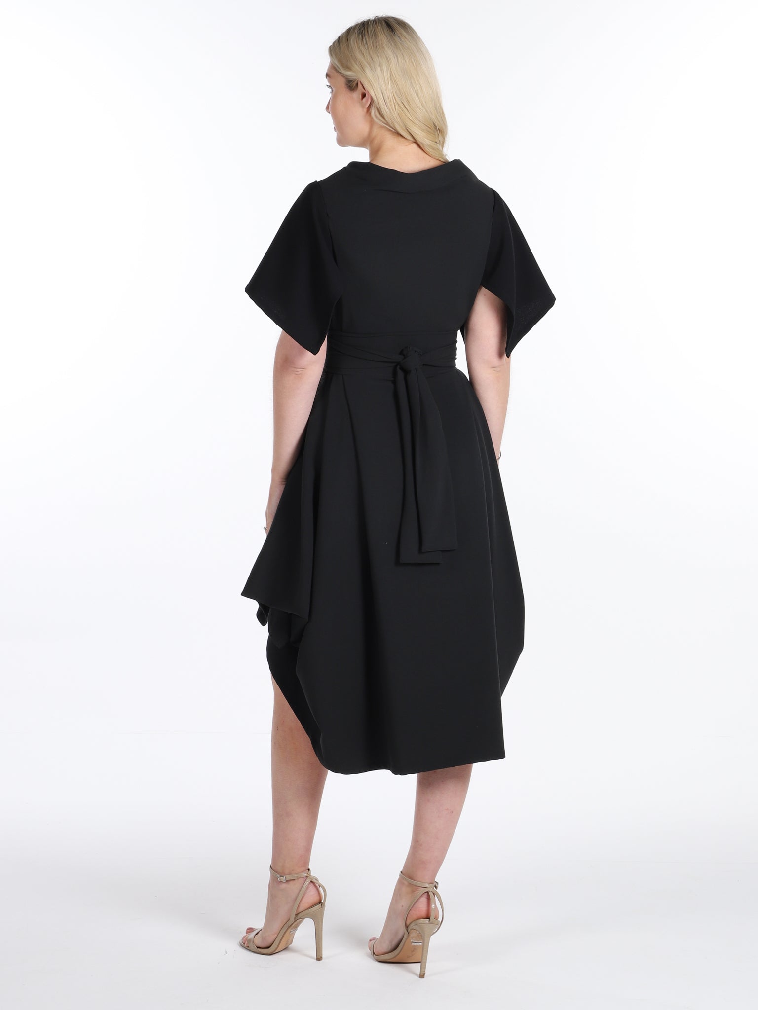 Black Harlow with Waterfall Sleeves